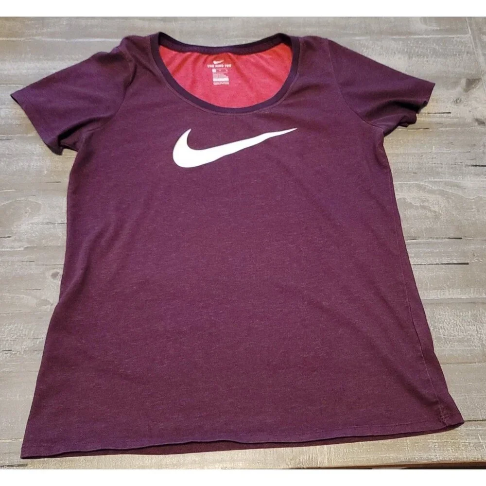 Women's Dri-Fit The‎ Nike Tee size Medium Burgundy Athletic Cut